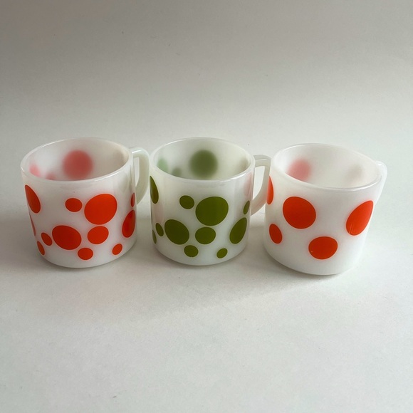Set of 3 Federal Glass polka dot mugs - 2 orange 1 green - Picture 7 of 7